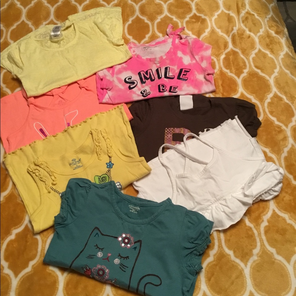 🐶 Multiple tops for girl 🐶